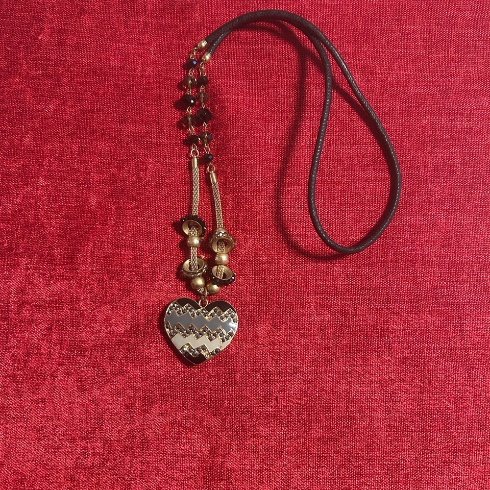 Beautiful 19 inch mixed leather and metal grey black and gold tone necklace